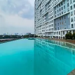 Simply Look 1Br With Extra Room Patraland Urbano Apartment By Travelio
