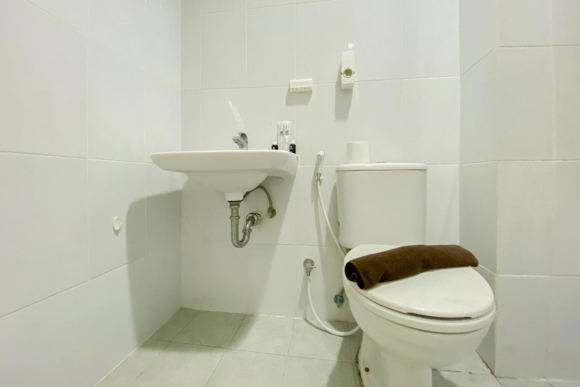 Apartemen Simply Look 1br With Extra Patraland Urbano By Travelio *