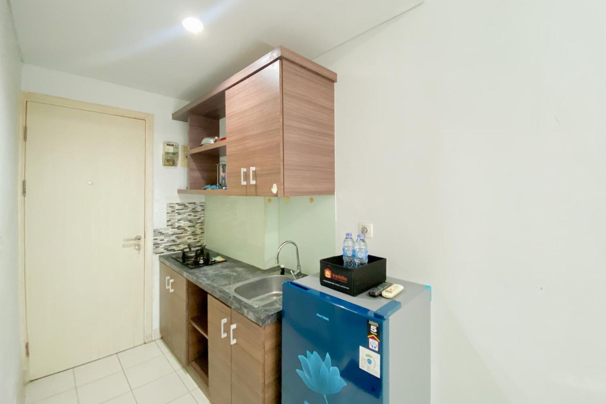 Simply Look 1br With Extra Patraland Urbano By Travelio * Bekasi