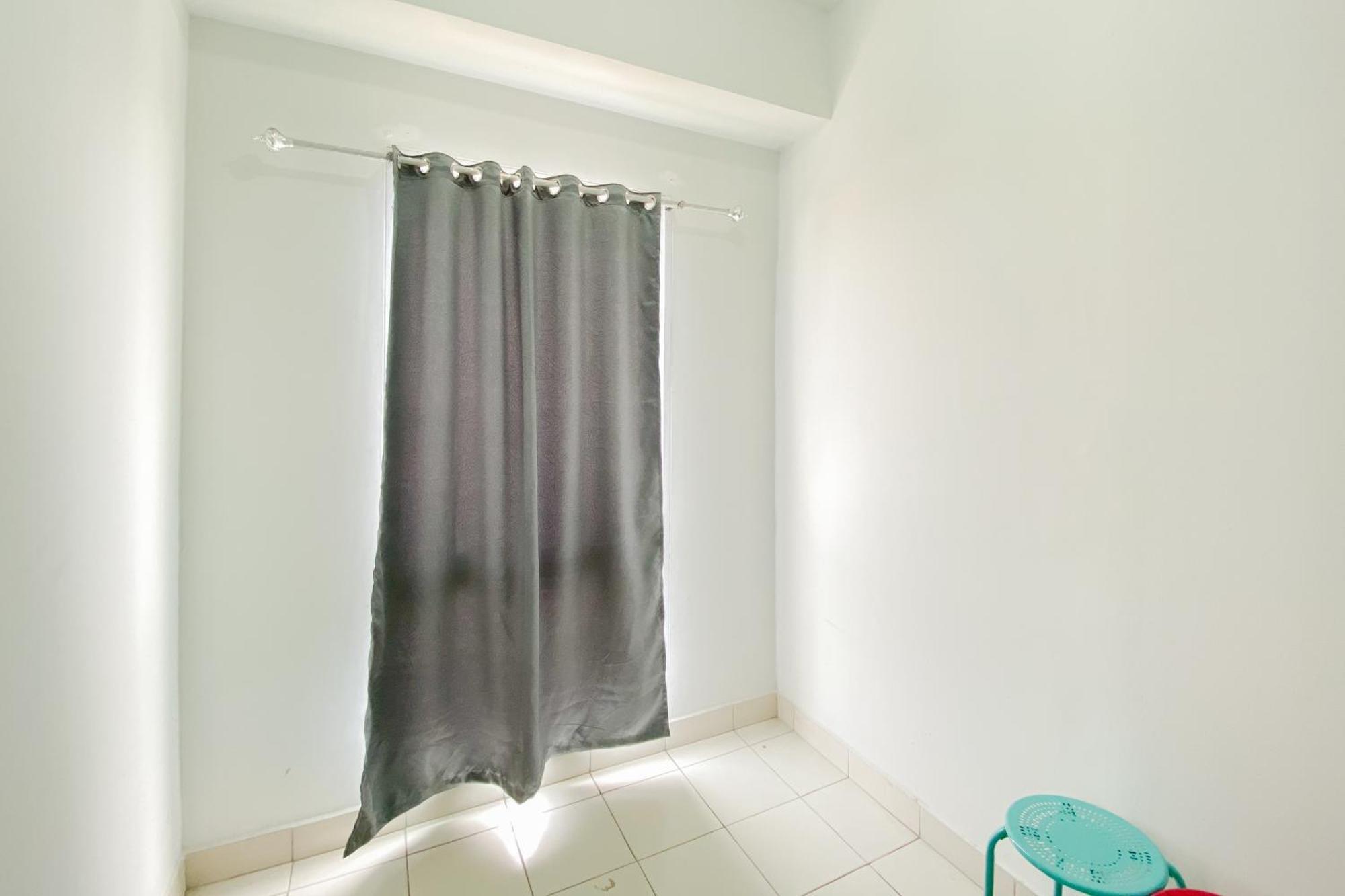 Apartemen Simply Look 1br With Extra Patraland Urbano By Travelio *